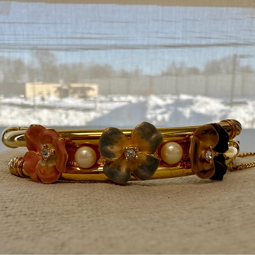 Joan Rivers Floral Gold Bangle Bracelet